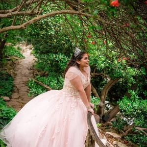 Meet your Posher, Eva